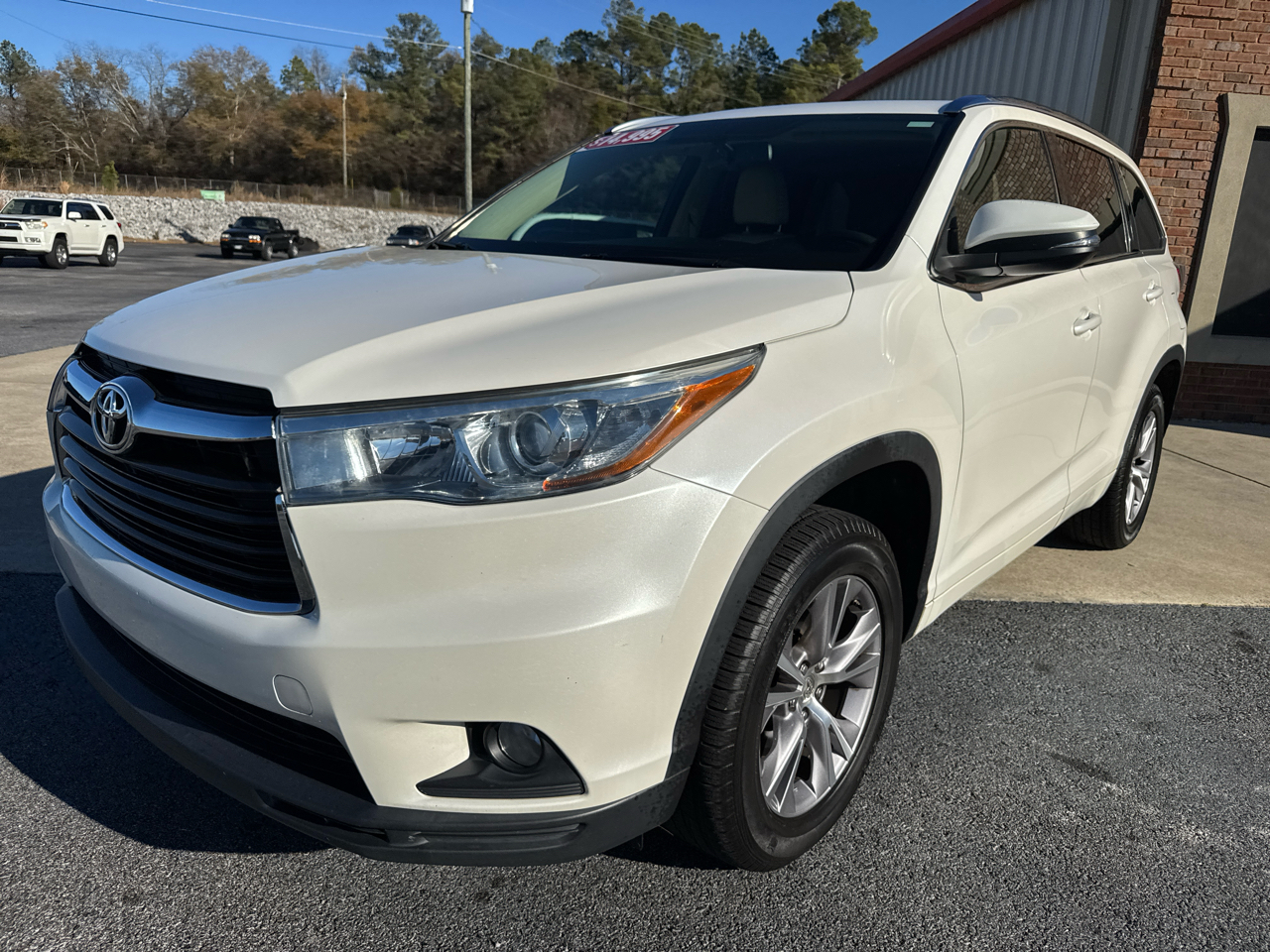 Toyota Highlander XLE FWD V6 2015
