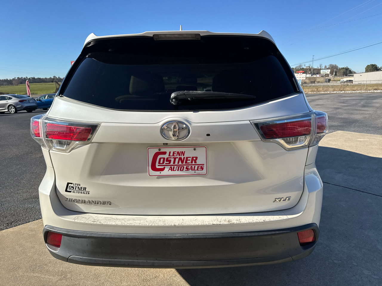 Toyota Highlander XLE FWD V6 2015