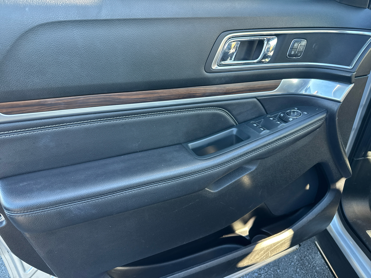 Ford Explorer Limited FWD 2019