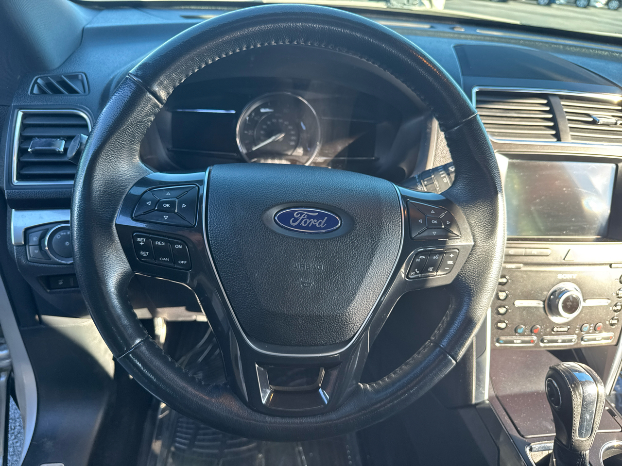 Ford Explorer Limited FWD 2019