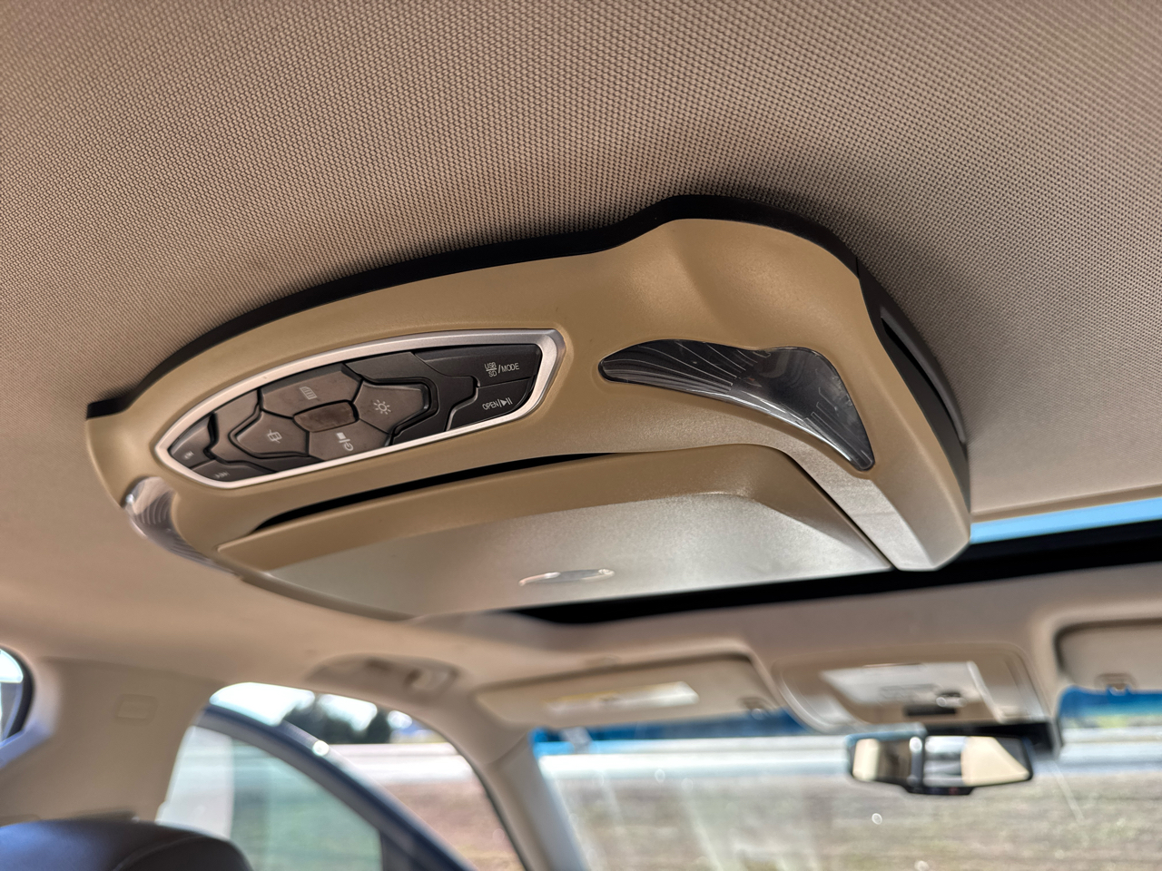 Chevrolet Tahoe LTZ 2WD 2015