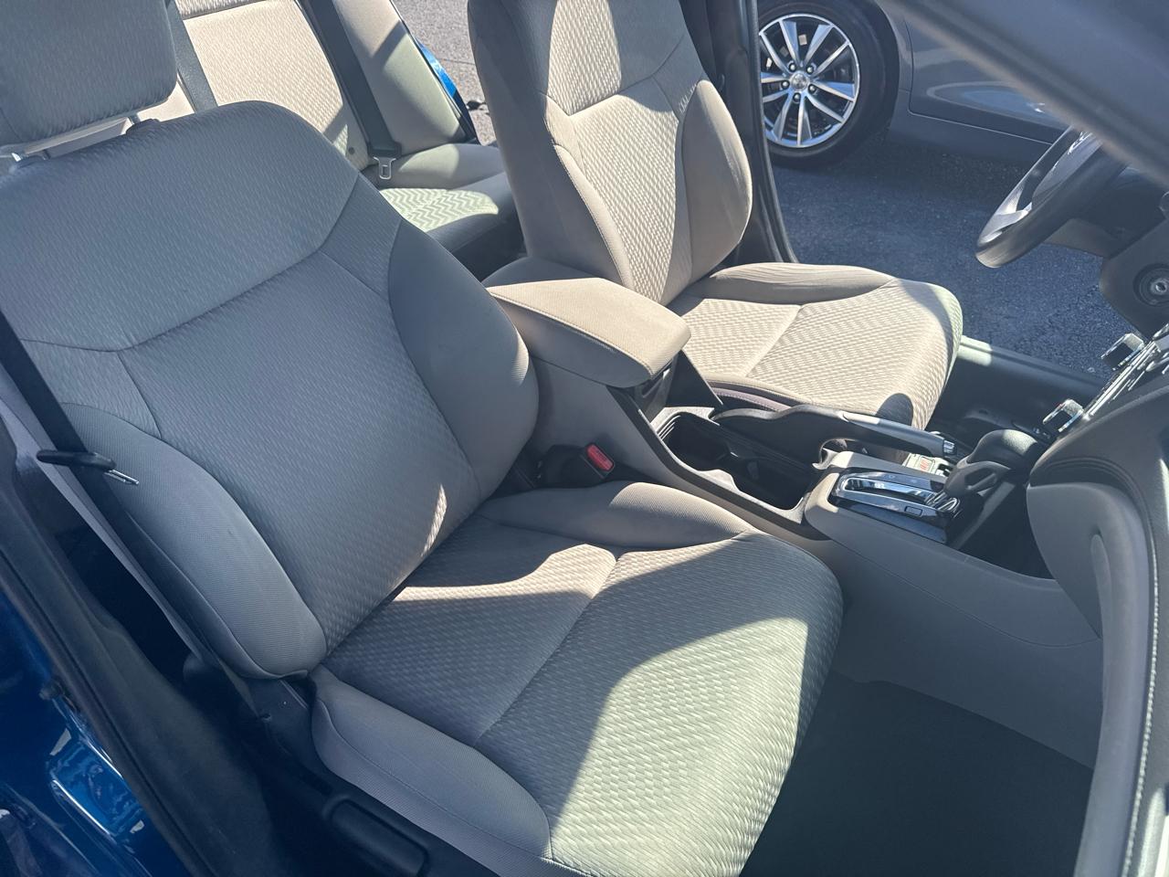 Honda Civic 4dr Sdn LX Auto 2015