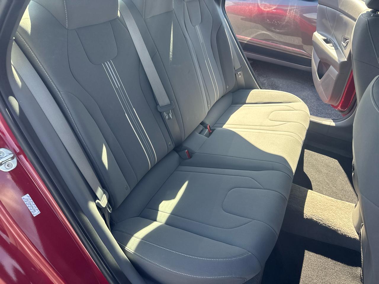 Hyundai Elantra SEL 2022