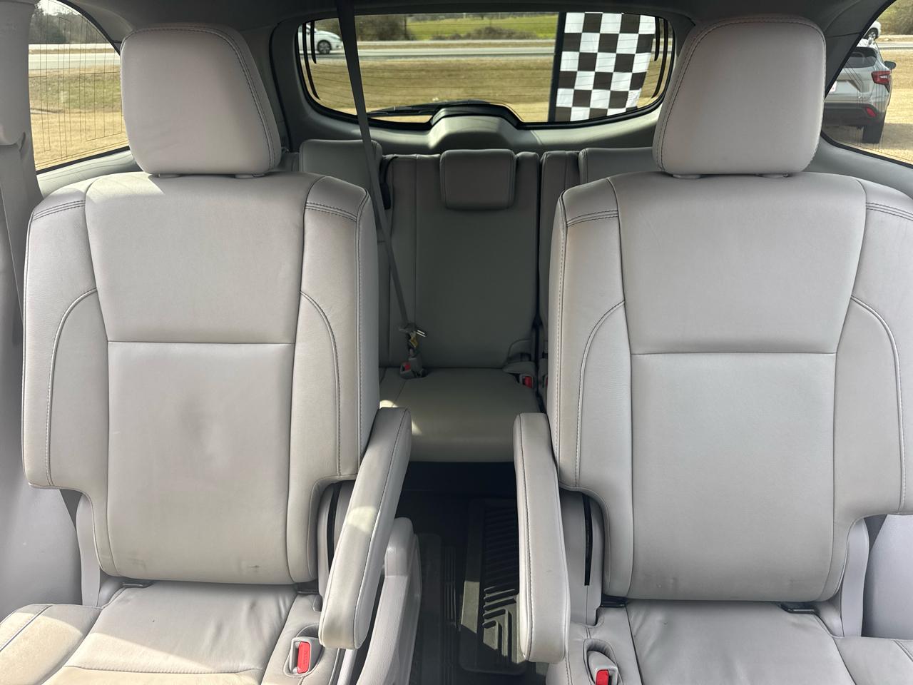 Toyota Highlander FWD 4dr V6 XLE (Natl) 2017