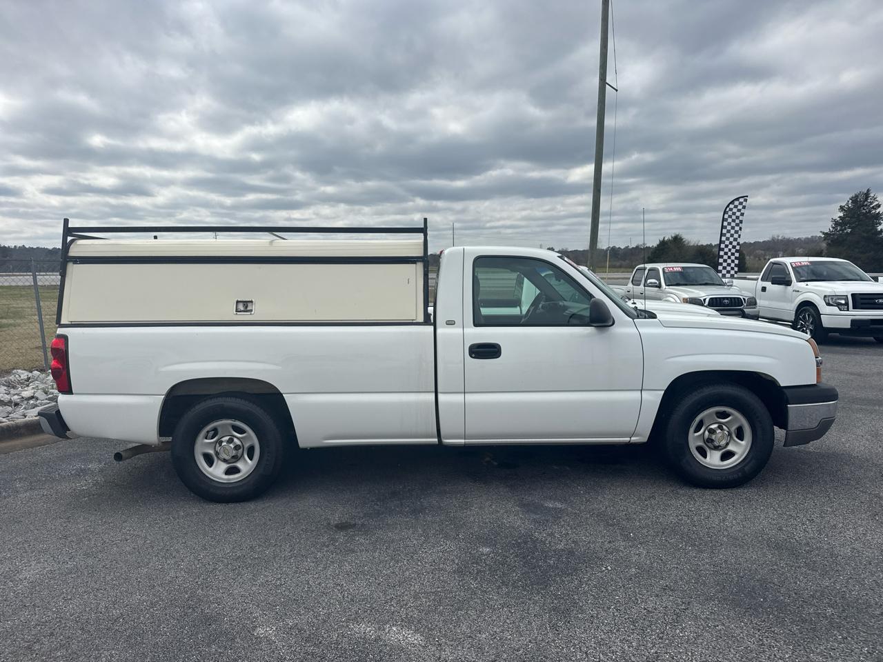 Chevrolet Silverado 1500 LS Long Bed 2WD 2003