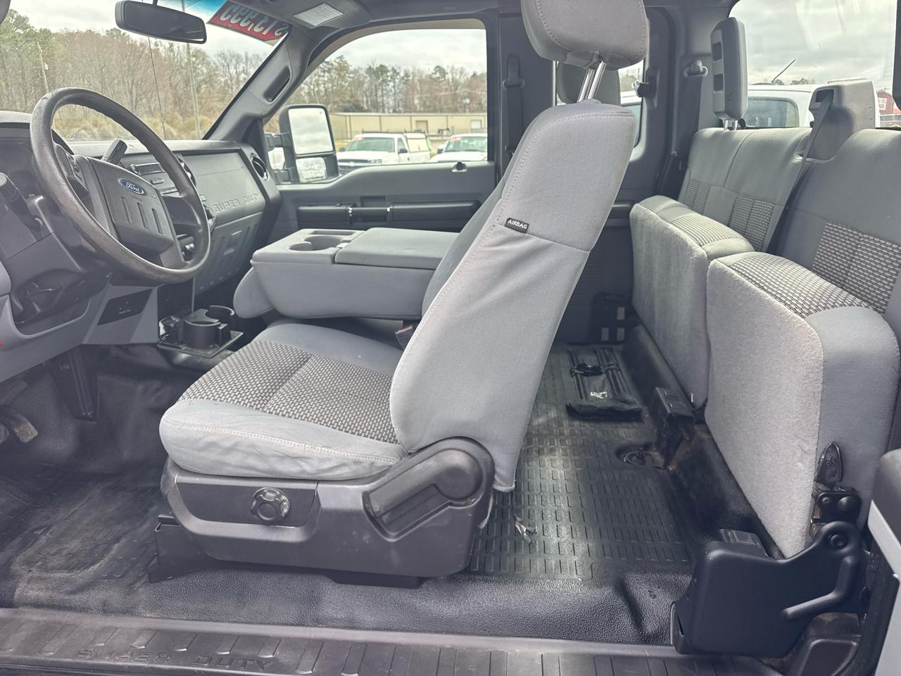 Ford F-250 SD XL SuperCab 4WD 2015