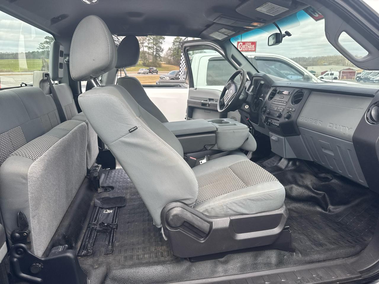 Ford F-250 SD XL SuperCab 4WD 2015