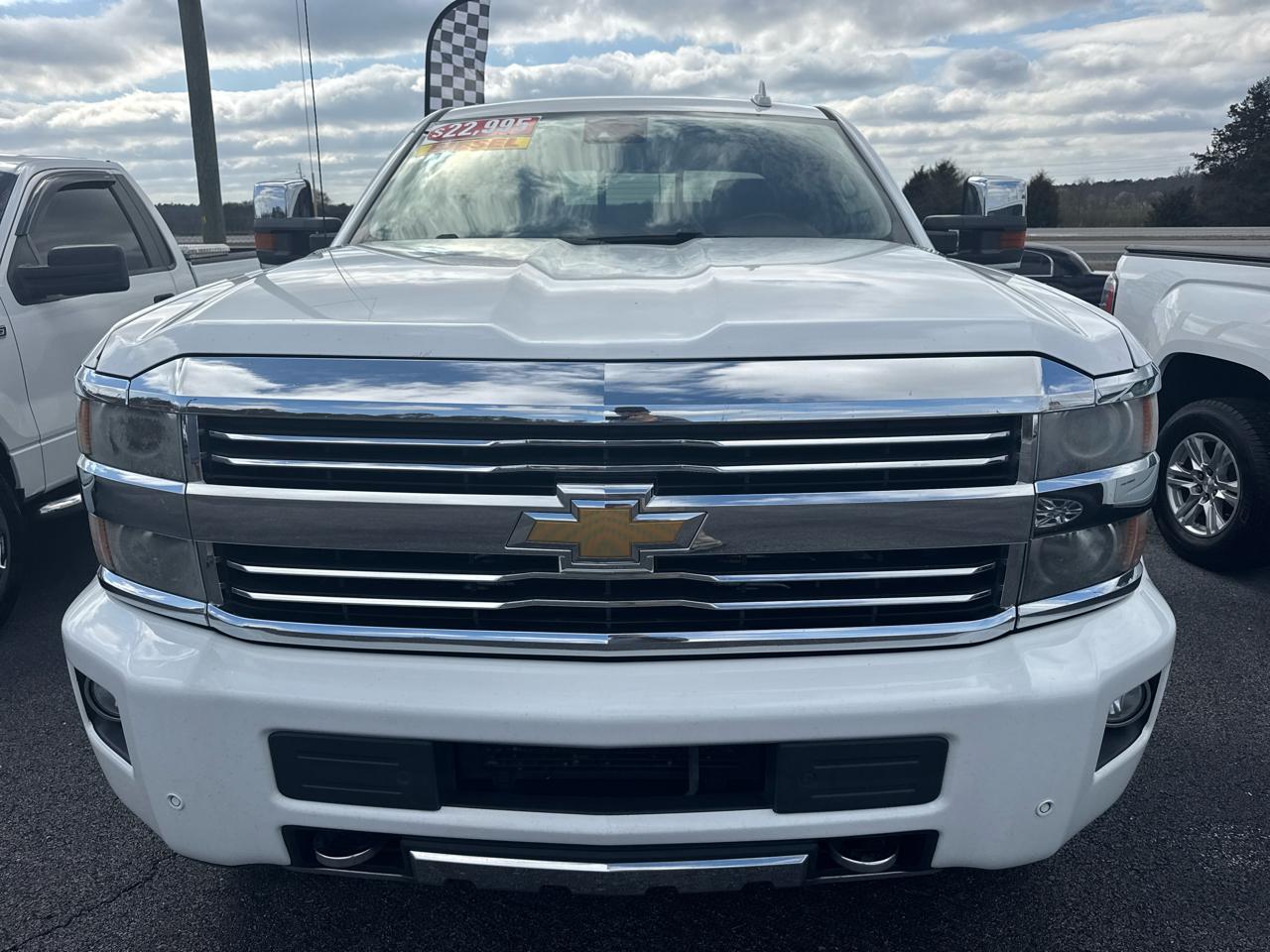 Chevrolet Silverado 2500HD 4WD Crew Cab 153.7" High Country 2015