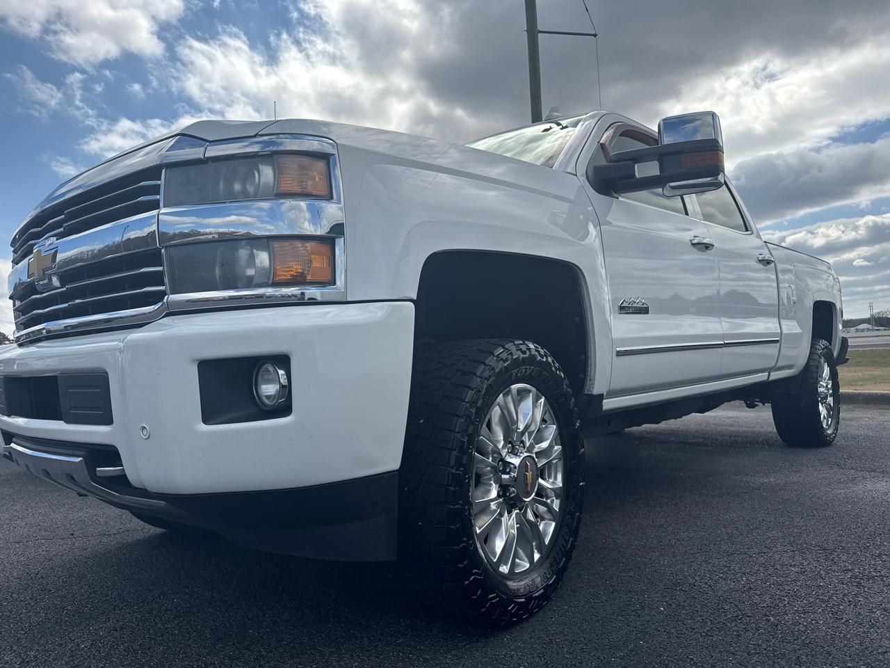 Chevrolet Silverado 2500HD 4WD Crew Cab 153.7" High Country 2015