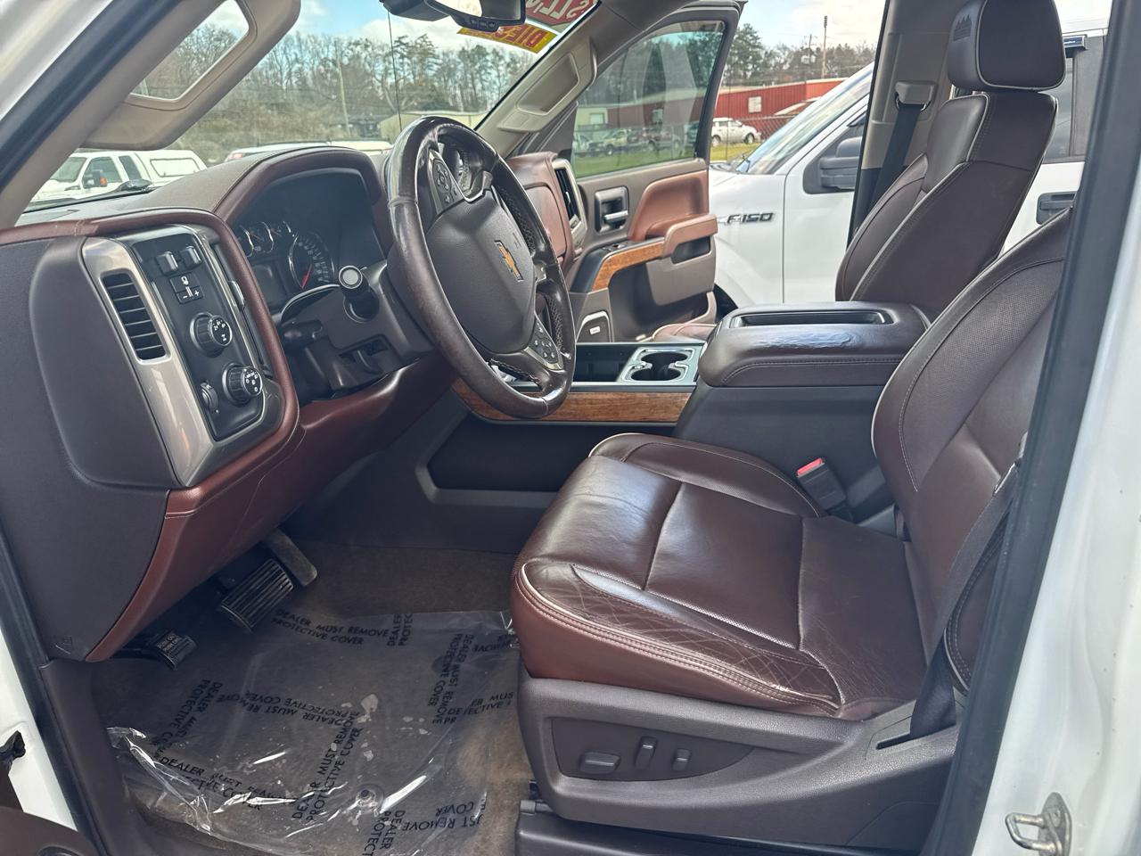 Chevrolet Silverado 2500HD 4WD Crew Cab 153.7" High Country 2015