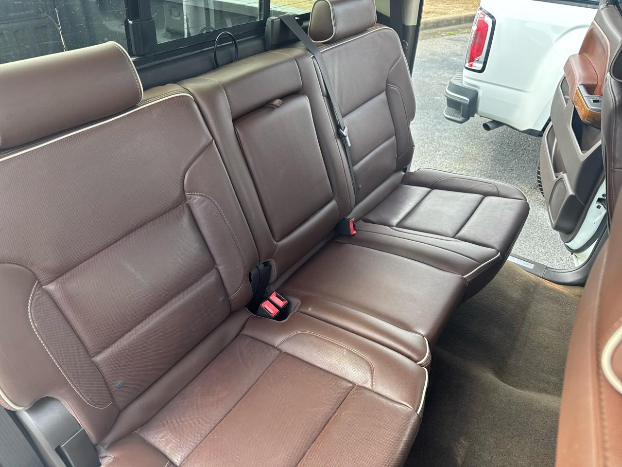 Chevrolet Silverado 2500HD 4WD Crew Cab 153.7" High Country 2015