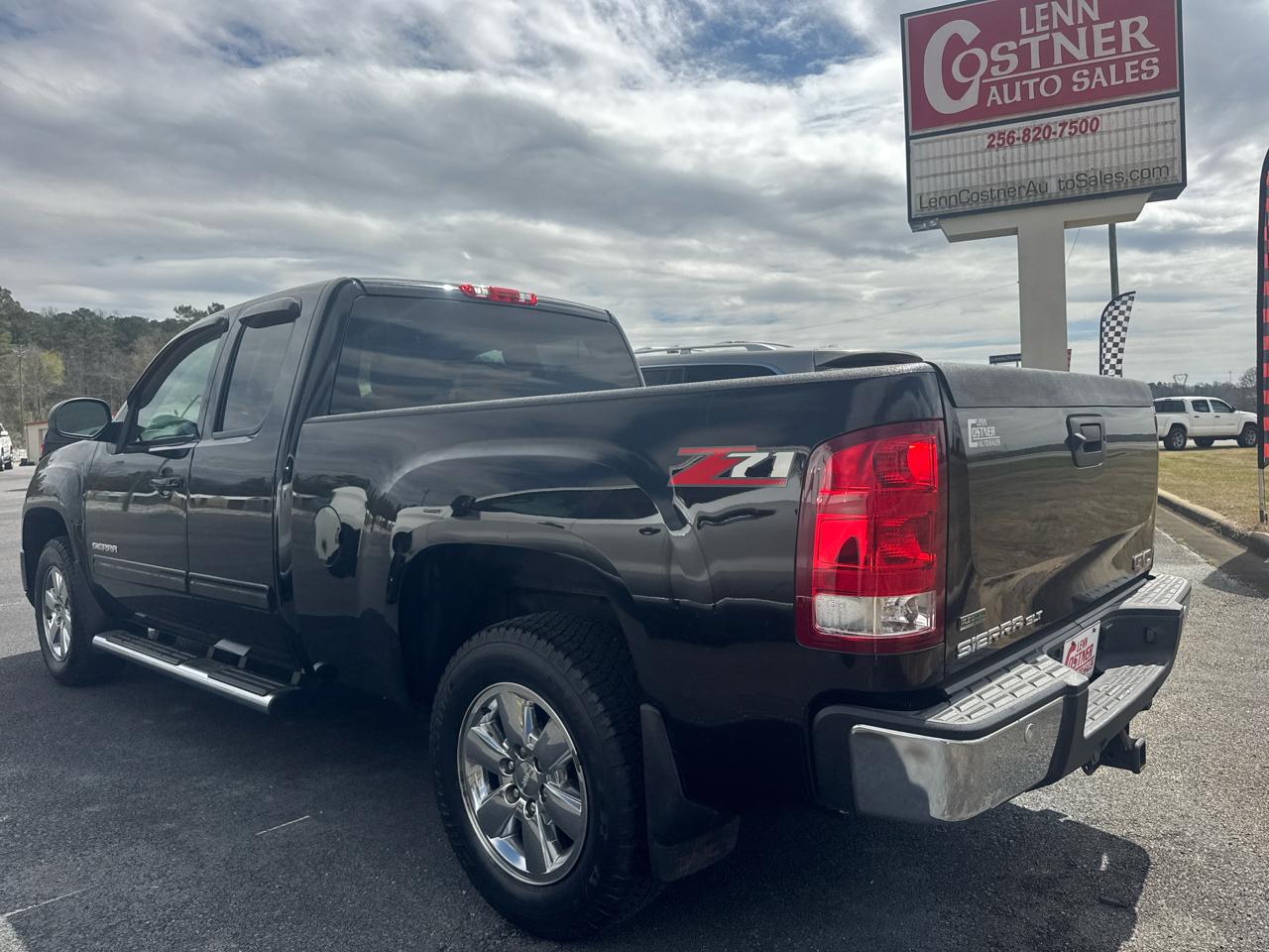 GMC Sierra 1500 2WD Double Cab 143.5" SLT 2012