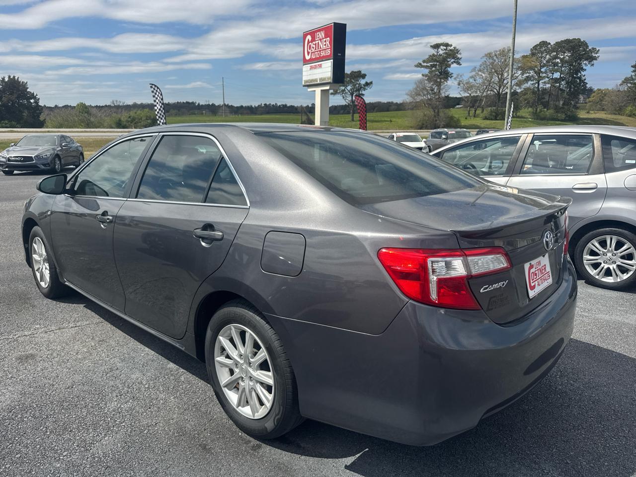 Toyota Camry 4dr Sdn LE Auto 2014