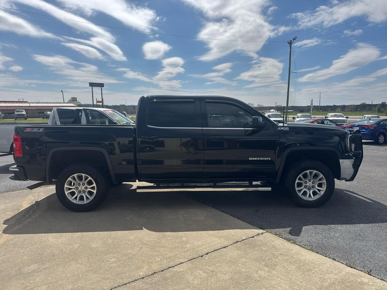 GMC Sierra 1500 4WD Crew Cab 143.5" SLE2 2016