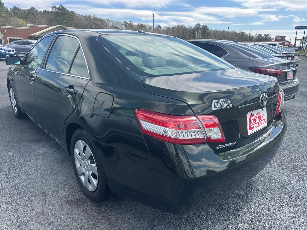 Toyota Camry 4dr Sdn LE Auto 2010