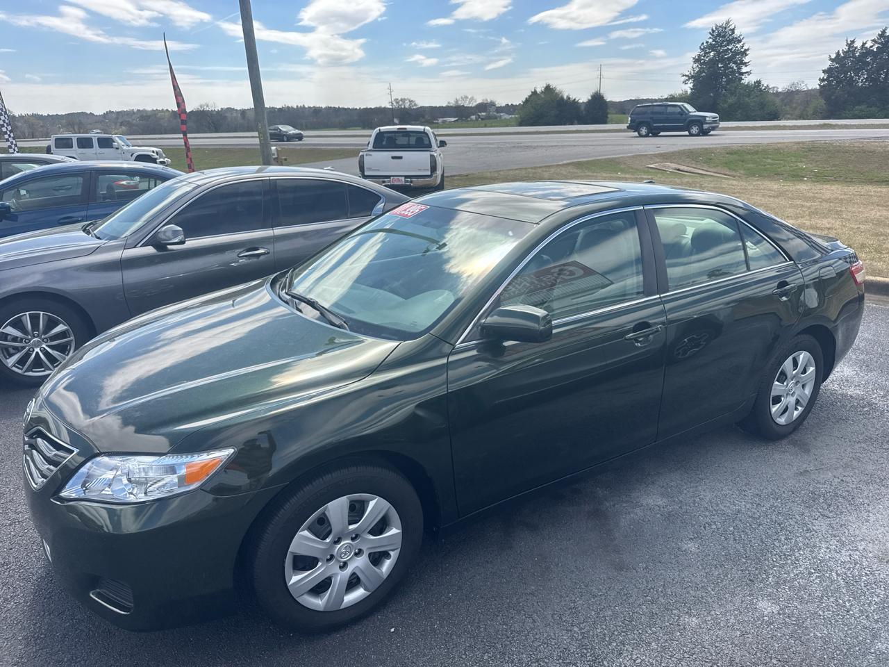 Toyota Camry 4dr Sdn LE Auto 2010