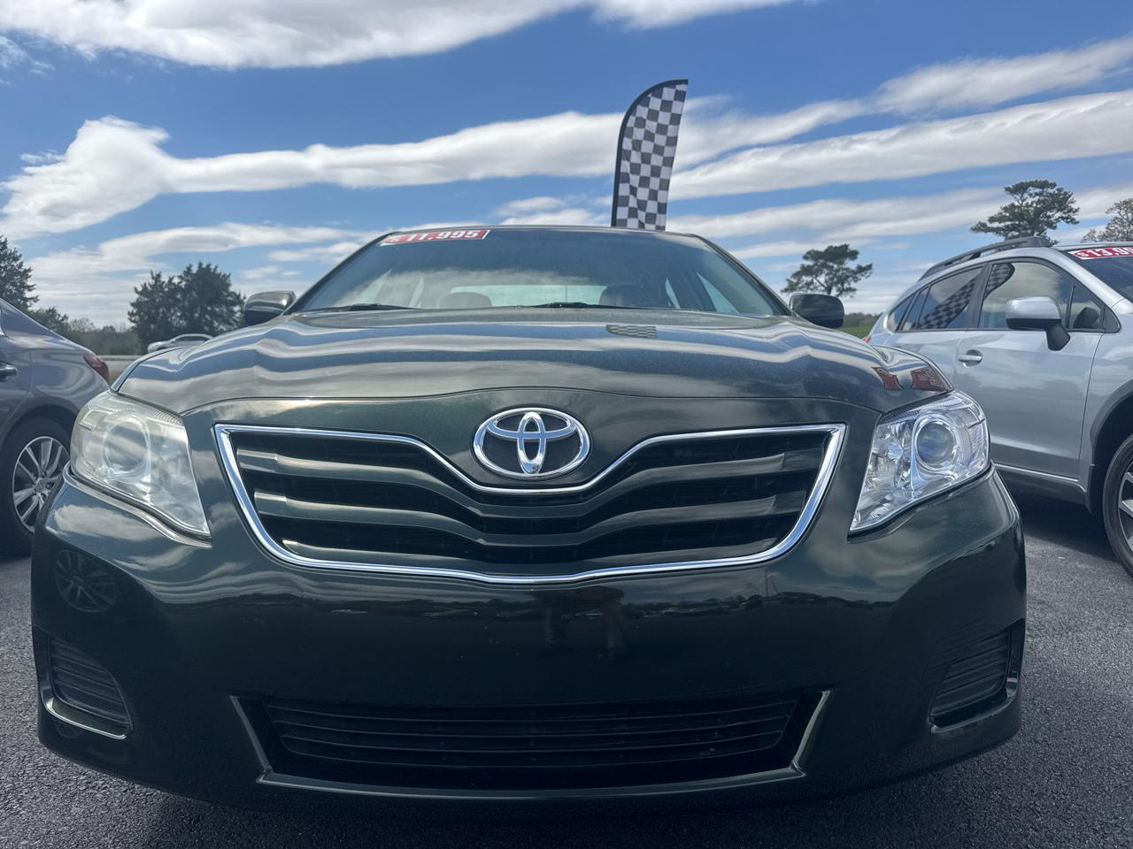 Toyota Camry 4dr Sdn LE Auto 2010