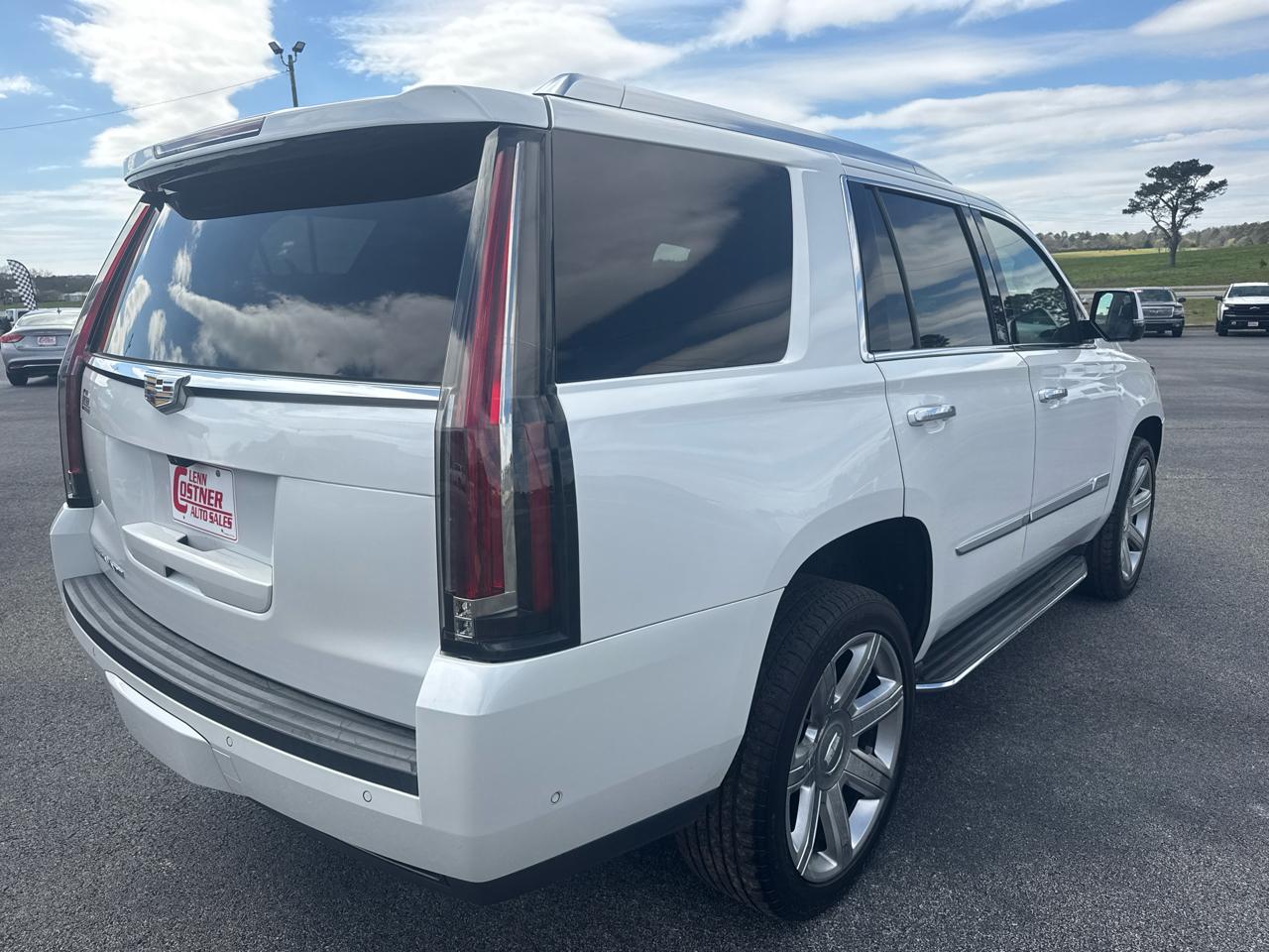 Cadillac Escalade Luxury 4WD 2019