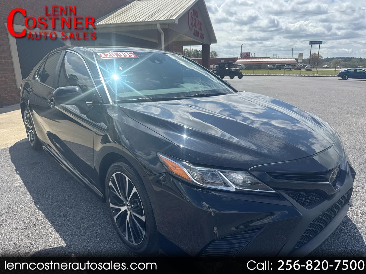 2020 Toyota Camry SE