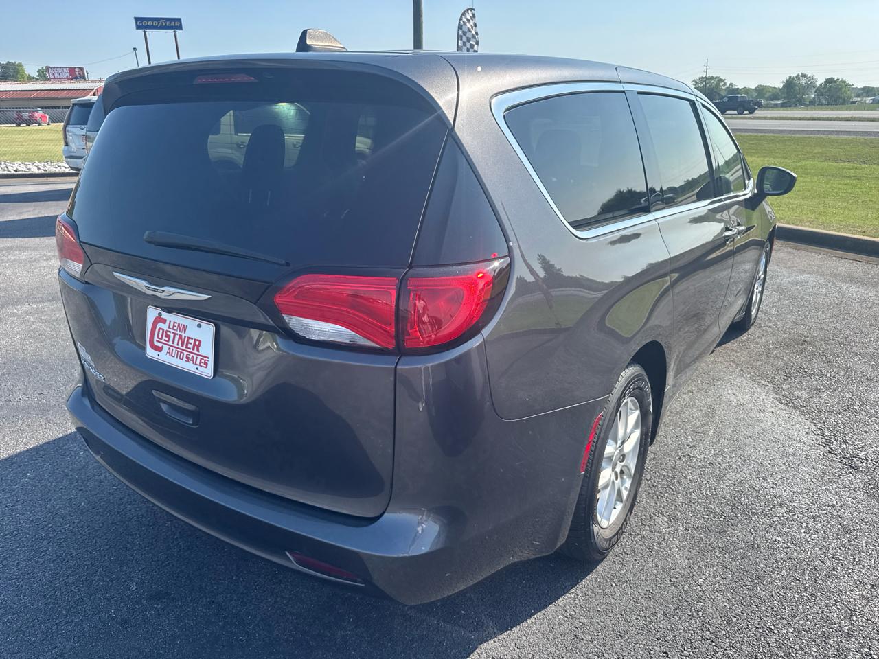 Chrysler Voyager LX 2022