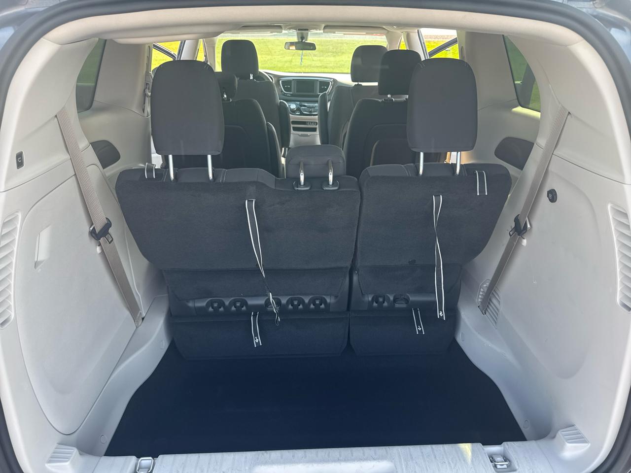 Chrysler Voyager LX 2022