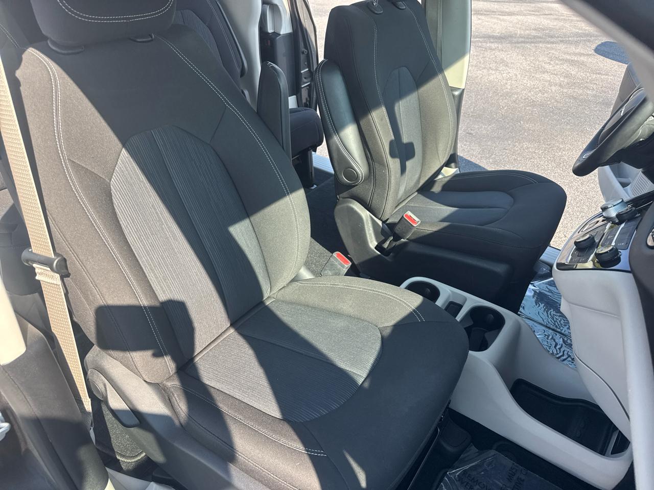 Chrysler Voyager LX 2022