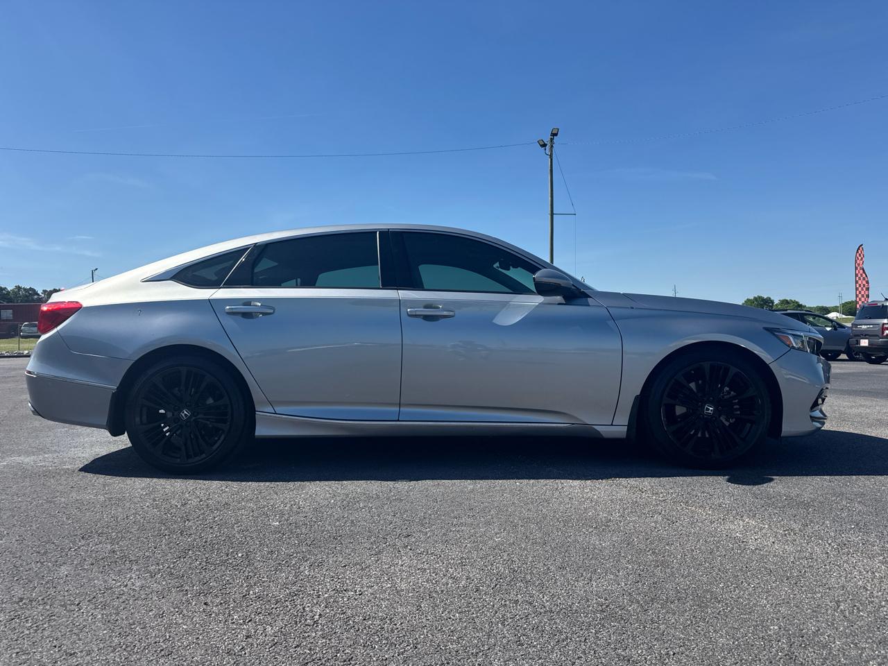 Honda Accord Touring 4D Sedan 1.5L at 2018