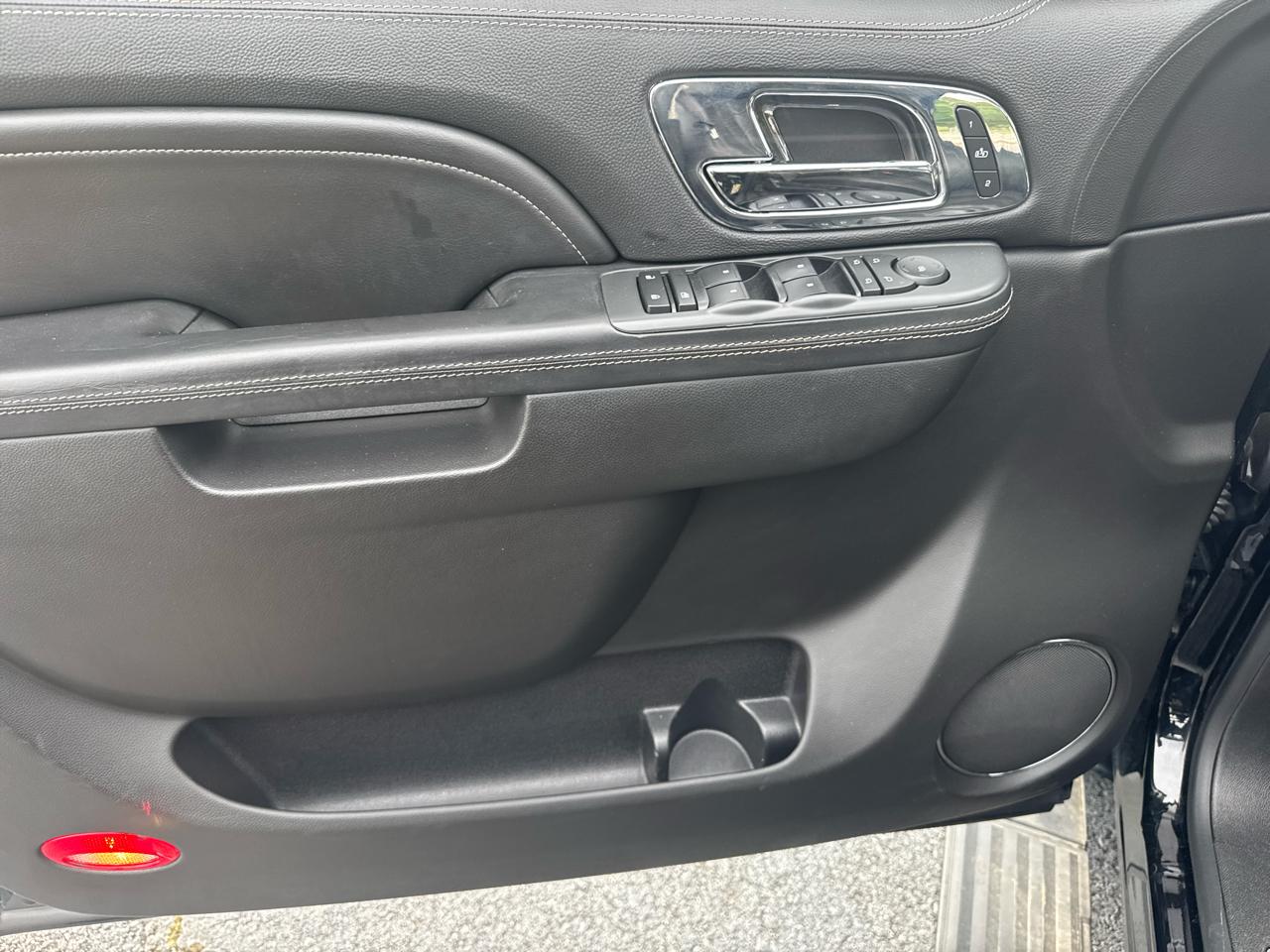 Cadillac Escalade Platinum AWD 2014