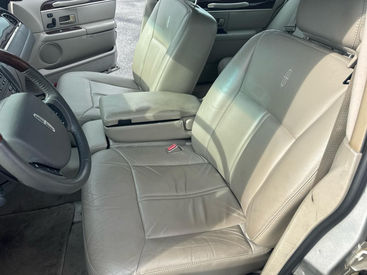 Lincoln Town Car Signature Limited 2007