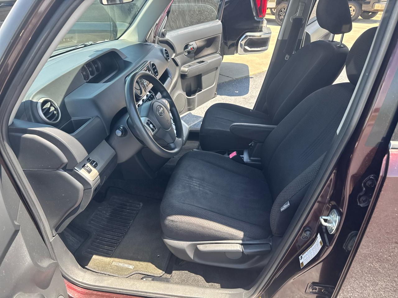 Scion xB Wagon 2009