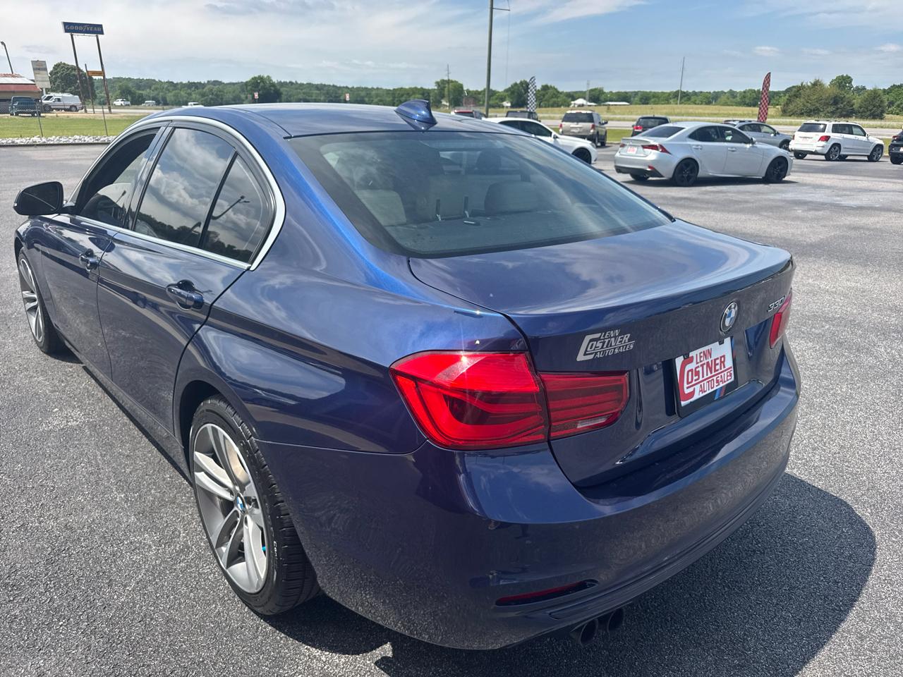 BMW 3-Series 330i SULEV Sedan 2017