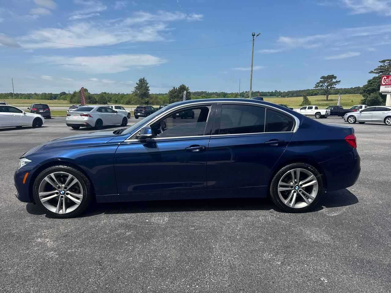 BMW 3-Series 330i SULEV Sedan 2017