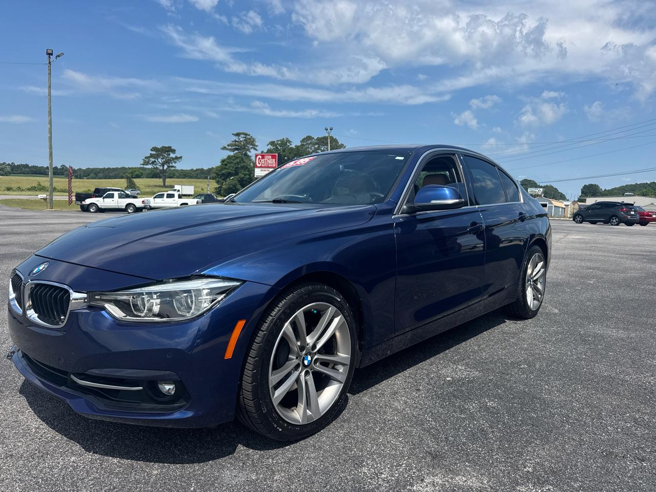 BMW 3-Series 330i SULEV Sedan 2017