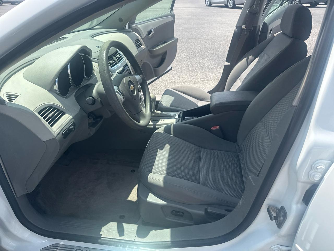 Chevrolet Malibu LS 2009