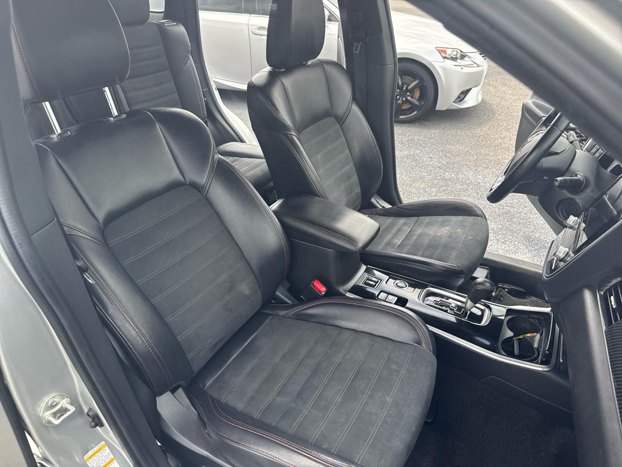 Mitsubishi Outlander SEL AWD 2020