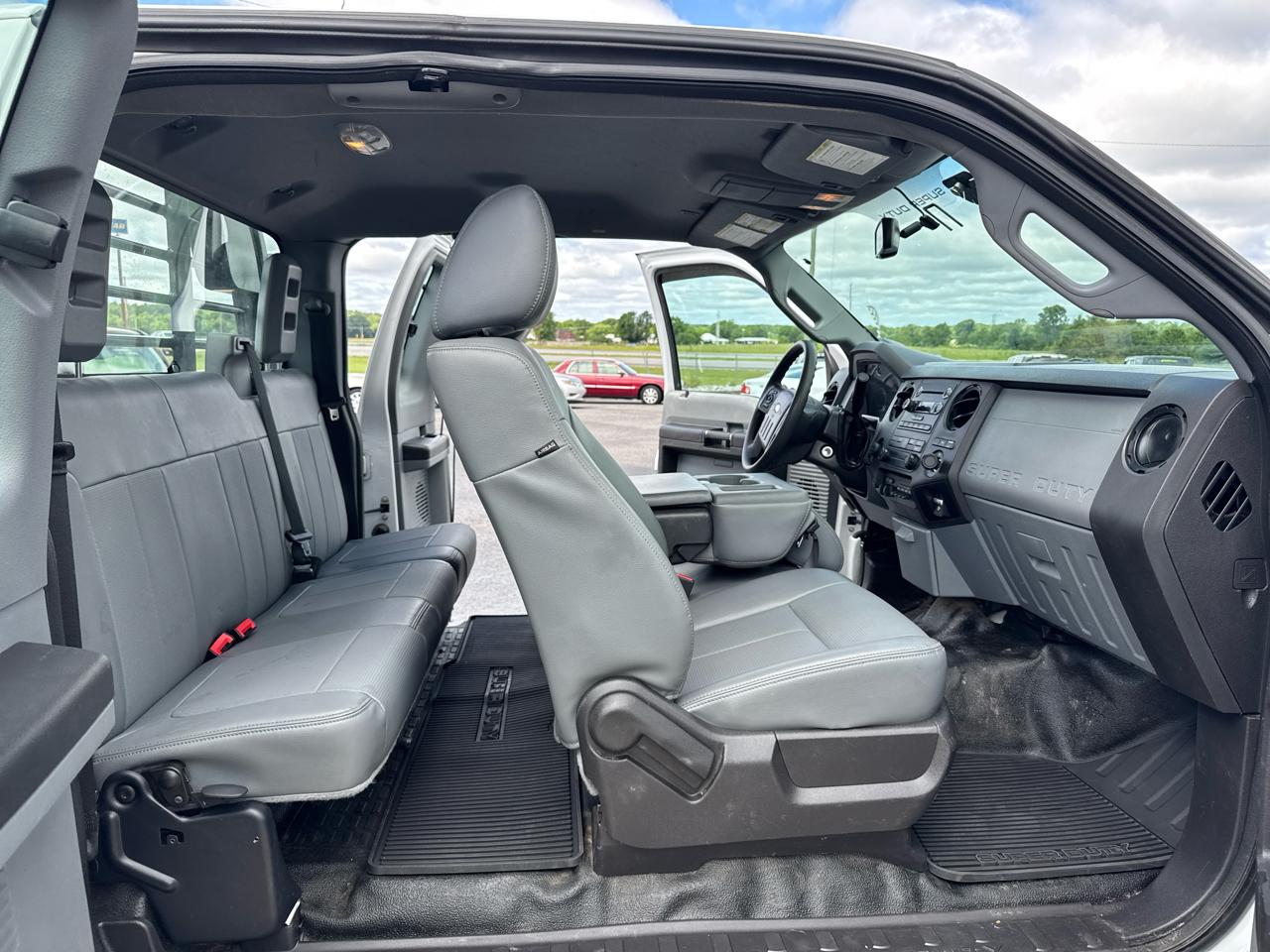 Ford F-350 SD XLT SuperCab Long Bed 4WD 2015
