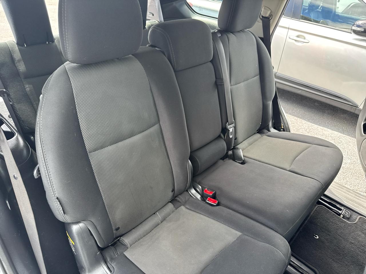 Nissan Pathfinder SV 2020