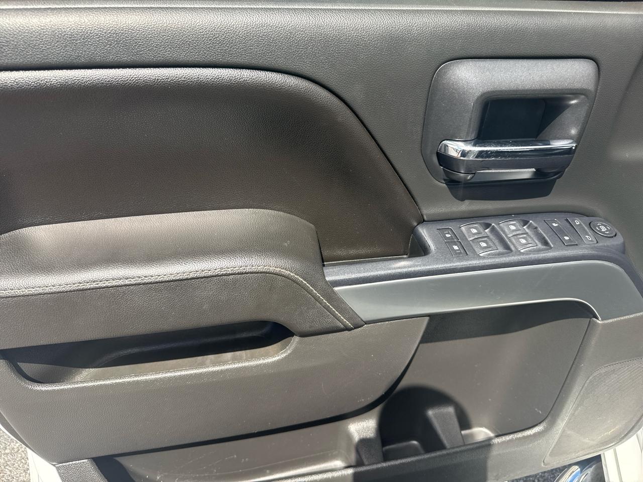 Chevrolet Silverado 1500 1LT Crew Cab 2WD 2015