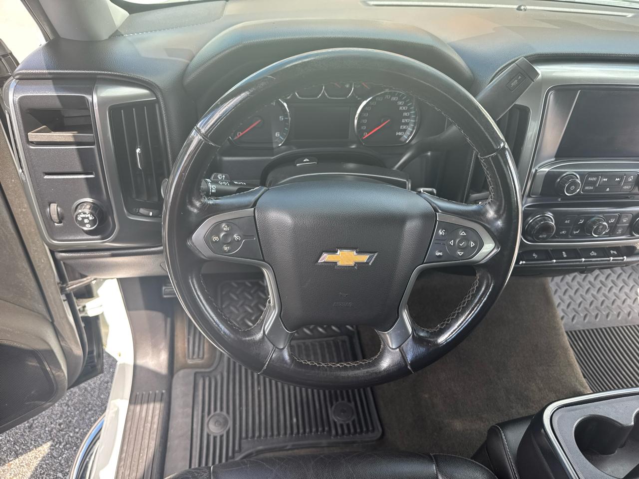 Chevrolet Silverado 1500 1LT Crew Cab 2WD 2015