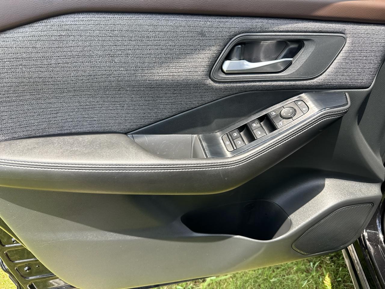Nissan Rogue SV 2021