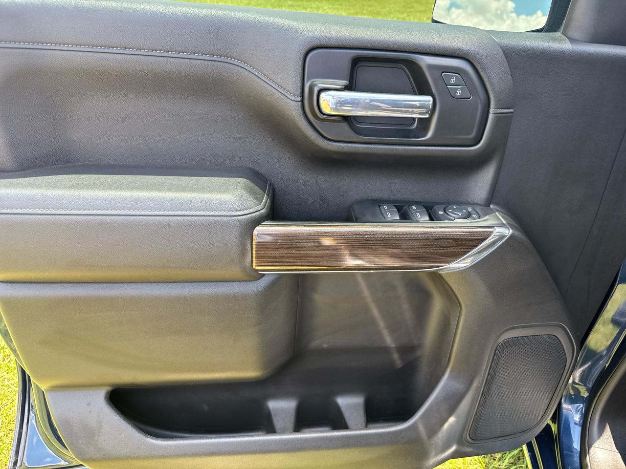 Chevrolet Silverado 1500 2WD Crew Cab 143.5" LT 2021