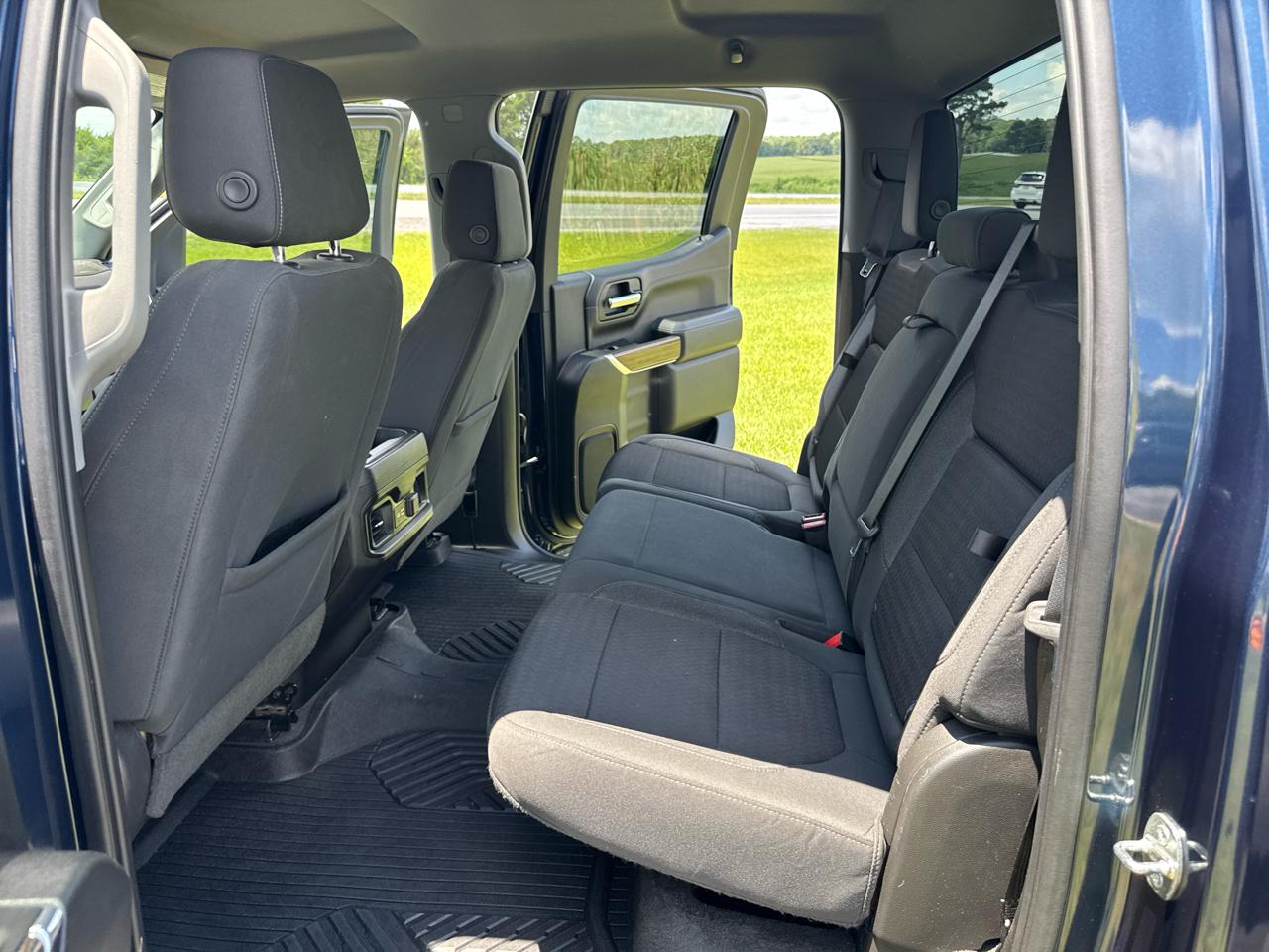 Chevrolet Silverado 1500 2WD Crew Cab 143.5" LT 2021