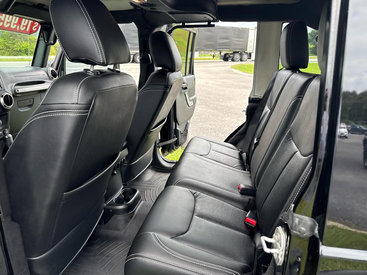 Jeep Wrangler Unlimited Sahara 4WD 2016