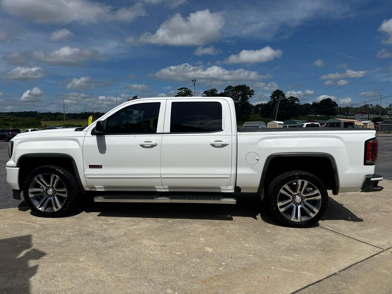 GMC Sierra 1500 4WD Crew Cab 143.5" SLT 2017