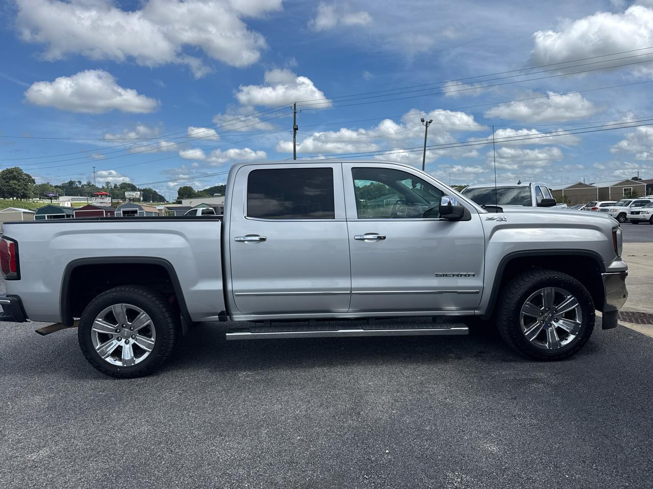 GMC Sierra 1500 4WD Crew Cab 143.5" SLT 2016