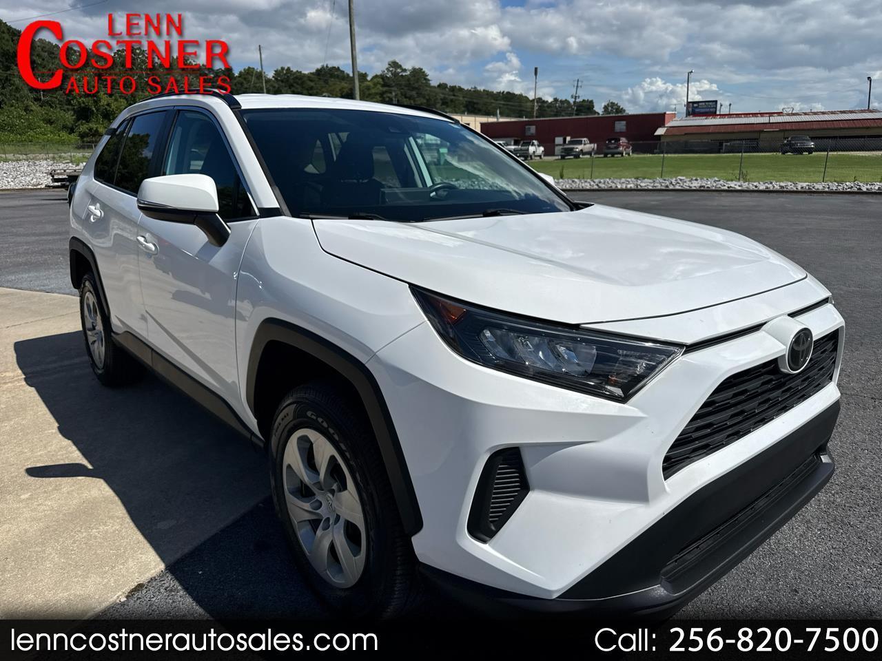 Toyota RAV4 LE 2021