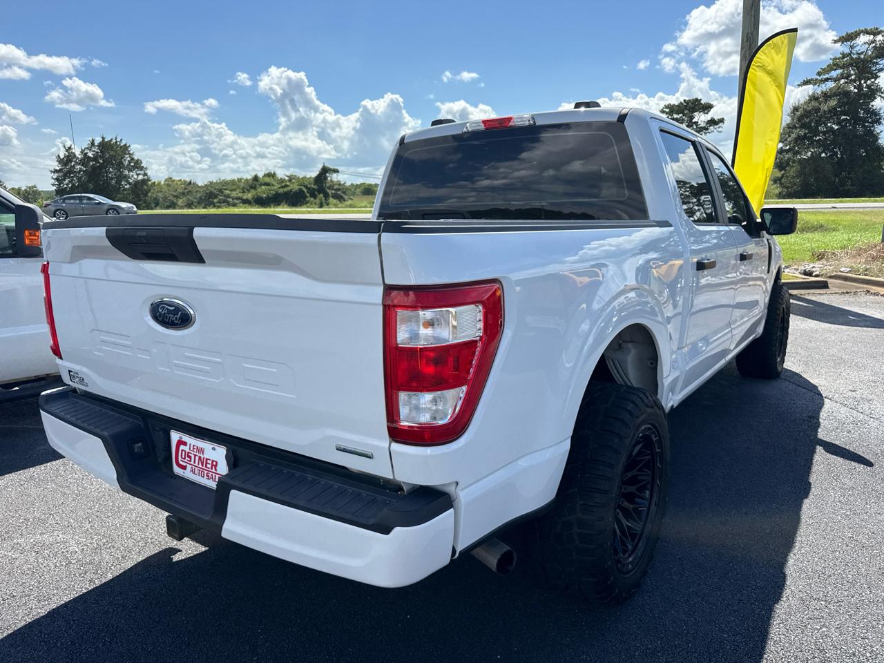Ford F-150 2WD SuperCrew 139" XL 2021