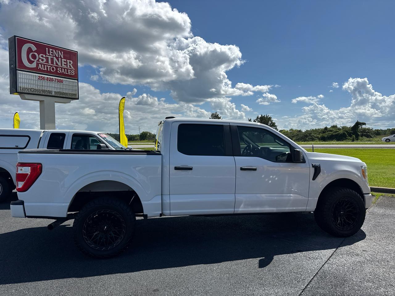 Ford F-150 2WD SuperCrew 139" XL 2021