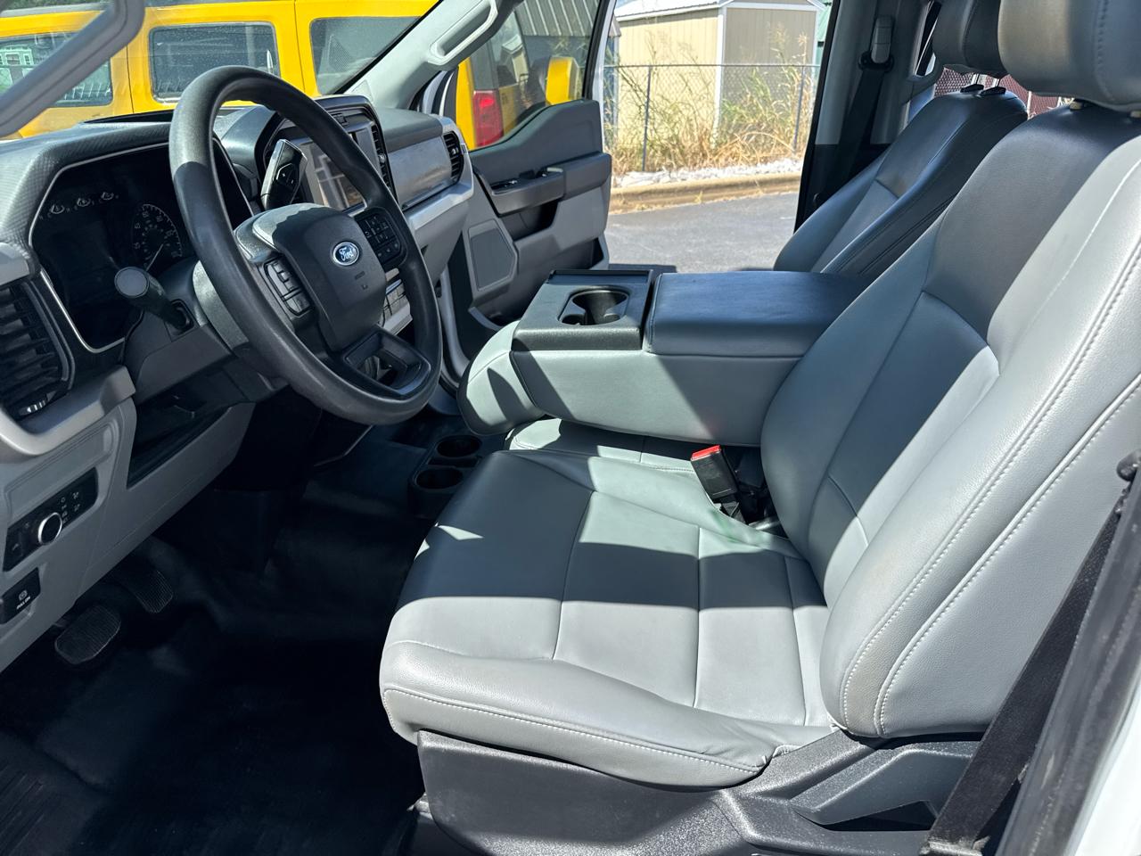 Ford F-150 2WD SuperCrew 139" XL 2021