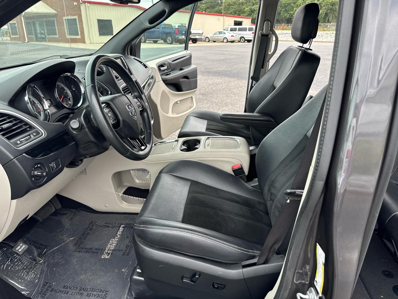 Dodge Grand Caravan SXT 2017